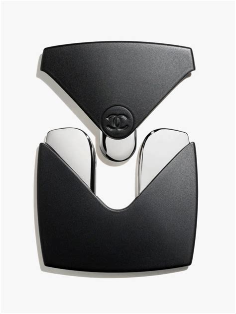 chanel le lift pro massage tool|The “Youth Triangle” Is The Buzzy New Skincare Term You Need .